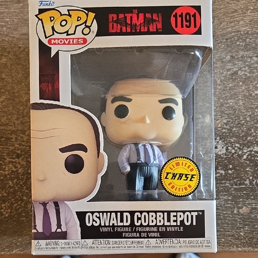 Funko Pop! Oswald Cobblepot Chase Edition Figure